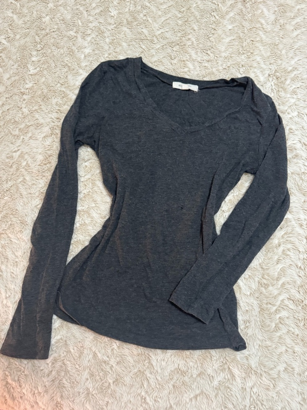 2000s grey long sleeve top Size: M